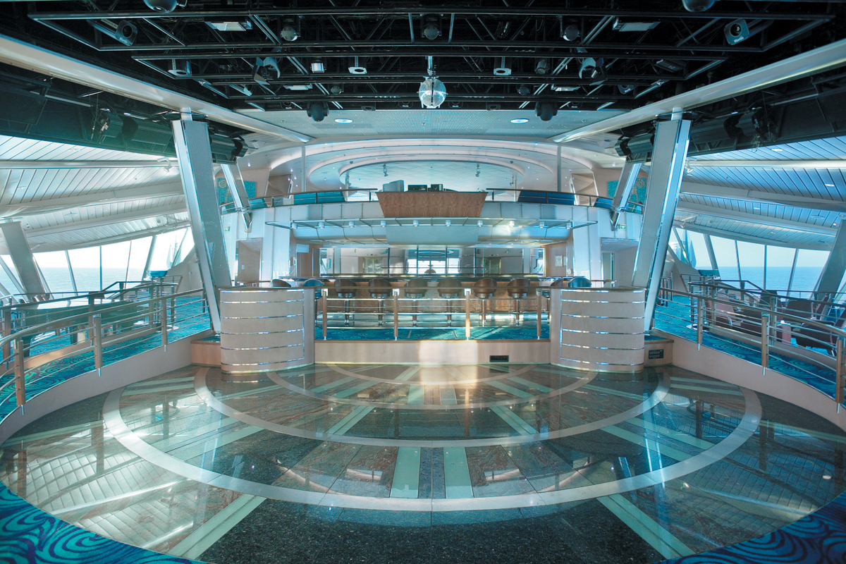 MyCruise Royal-Caribbean-Cruise-Line Vision-of-the-Seas Offentlige-arealer Barer-lounger-atrium2